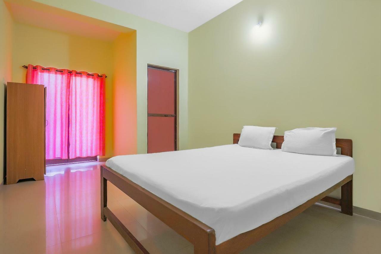 Spot On 39618 El Paso Hotel Арамбол Екстериор снимка